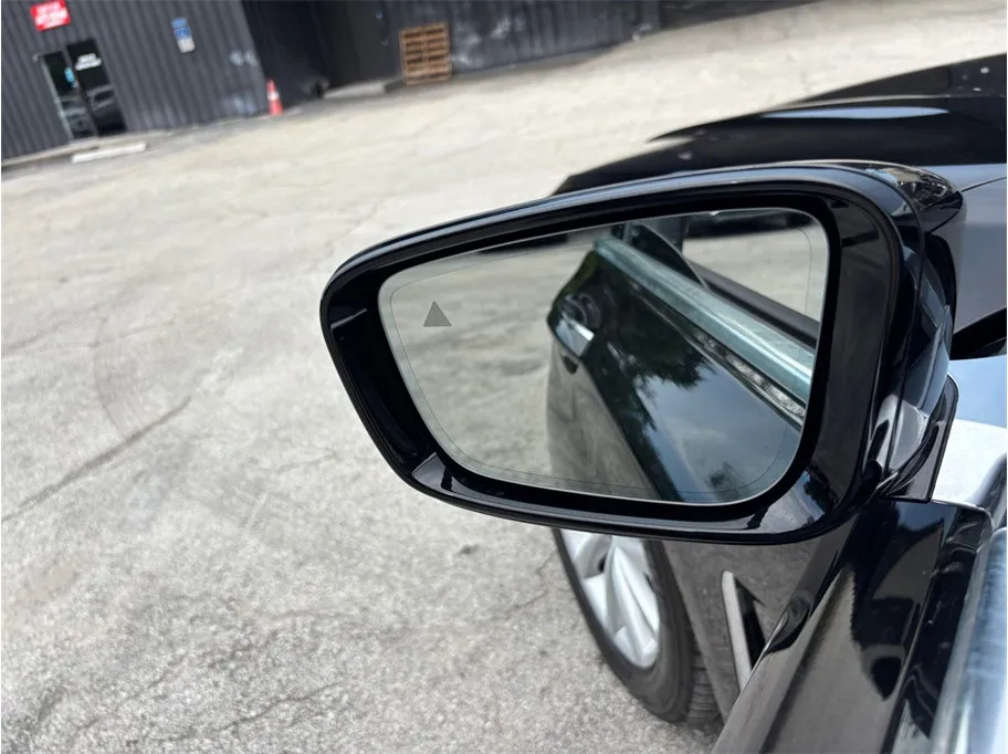 BMW 7 Series photo 18