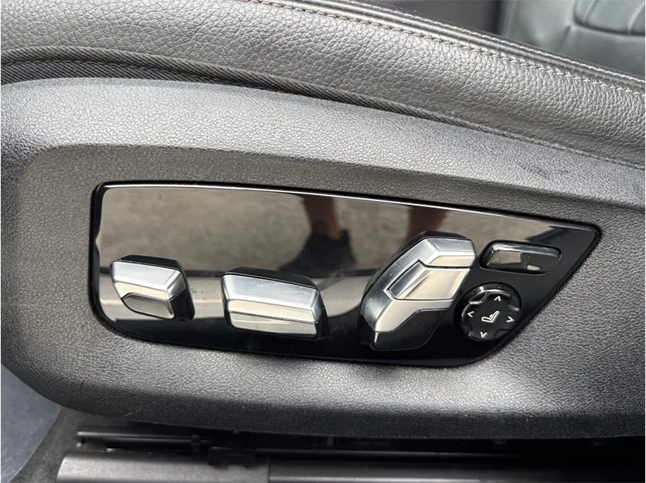 BMW 7 Series photo 20