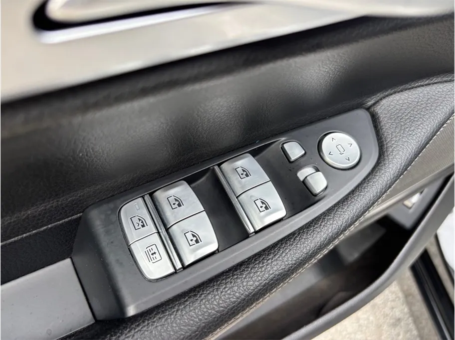 BMW 7 Series photo 23