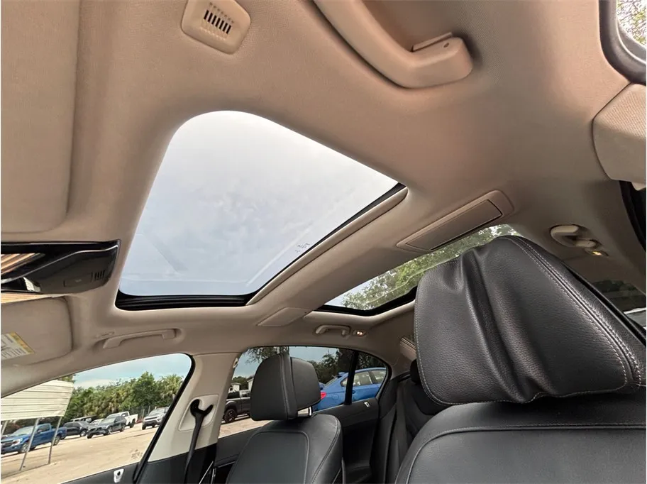 BMW 7 Series photo 39