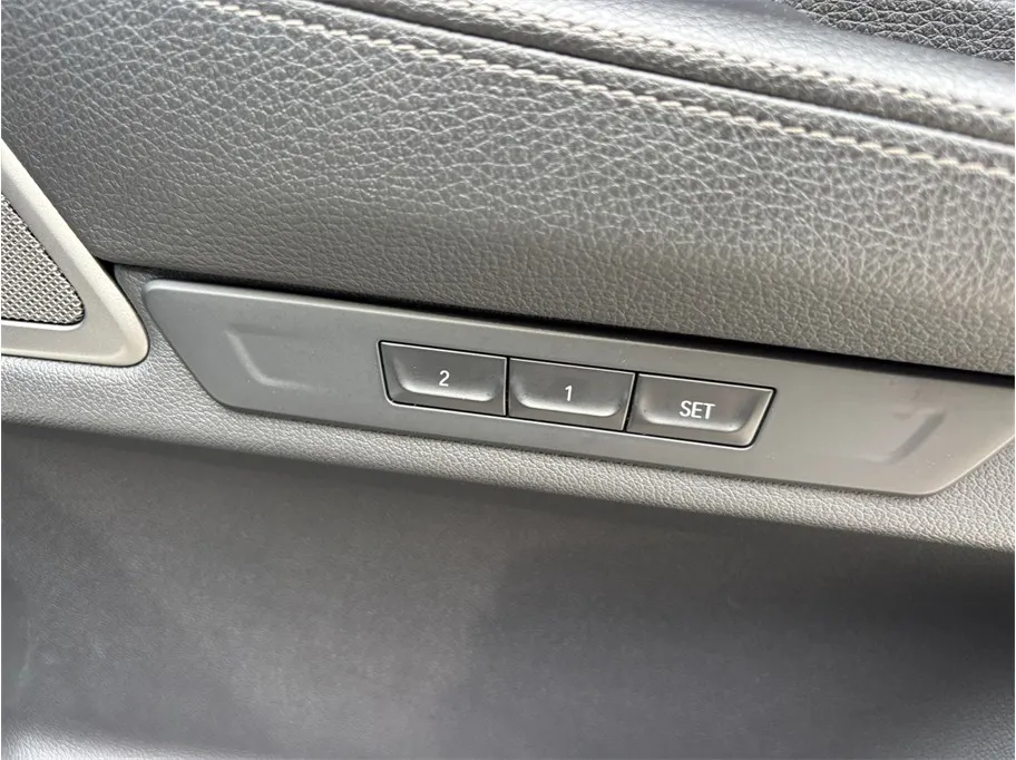 BMW 7 Series photo 49