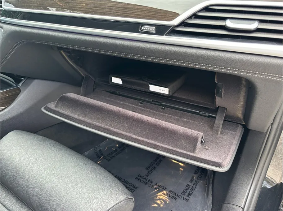 BMW 7 Series photo 50