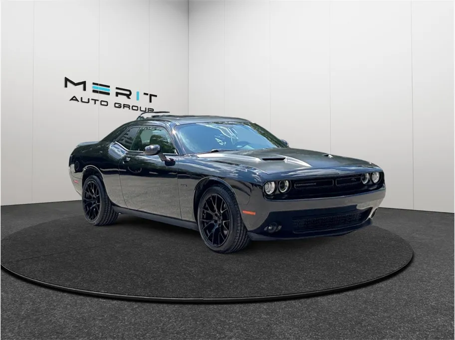 2018 Dodge Challenger R/T Coupe 2D