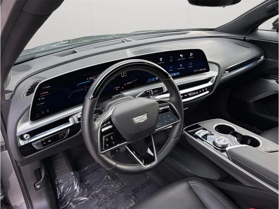 Cadillac Lyriq photo 6