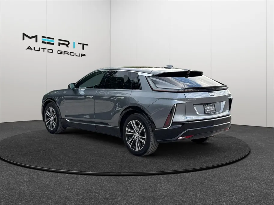 Cadillac Lyriq photo 7