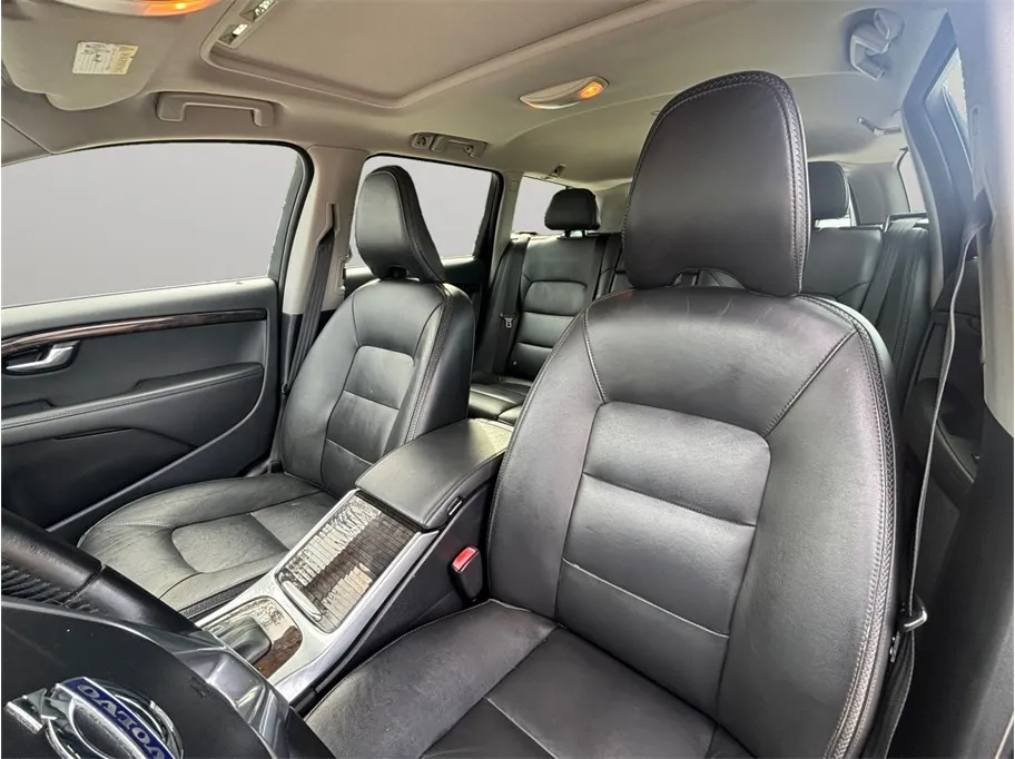2016 Volvo XC70 17