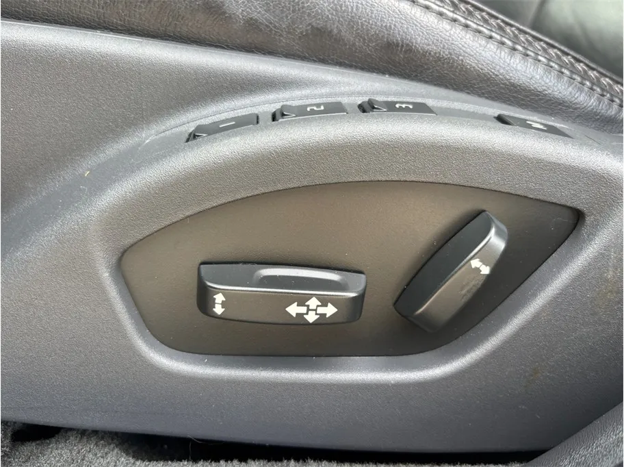 2016 Volvo XC70 18