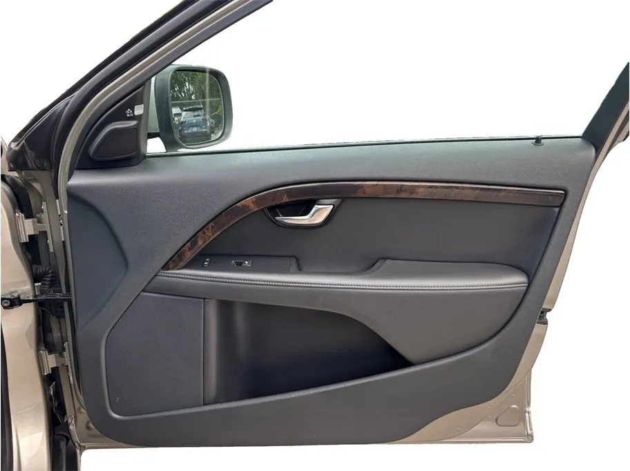2016 Volvo XC70 40
