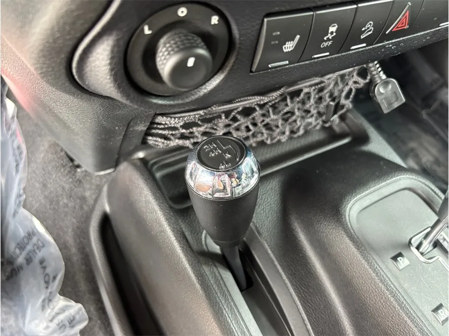 Jeep Wrangler photo 28