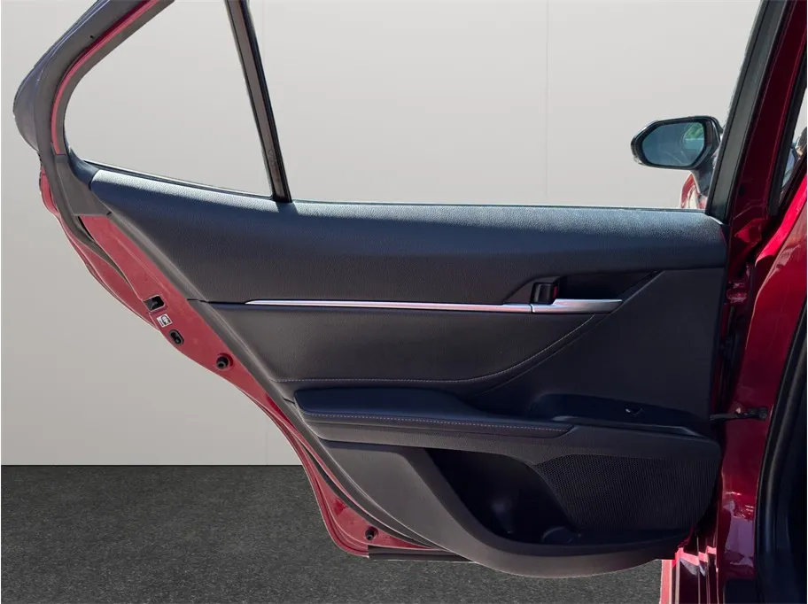 Toyota Camry photo 35