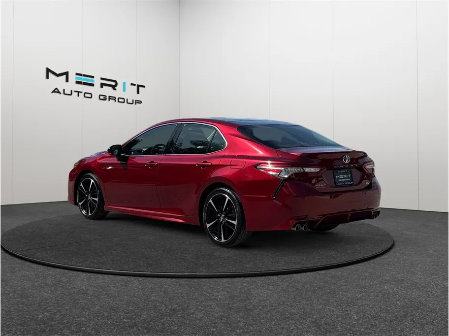 Toyota Camry photo 7