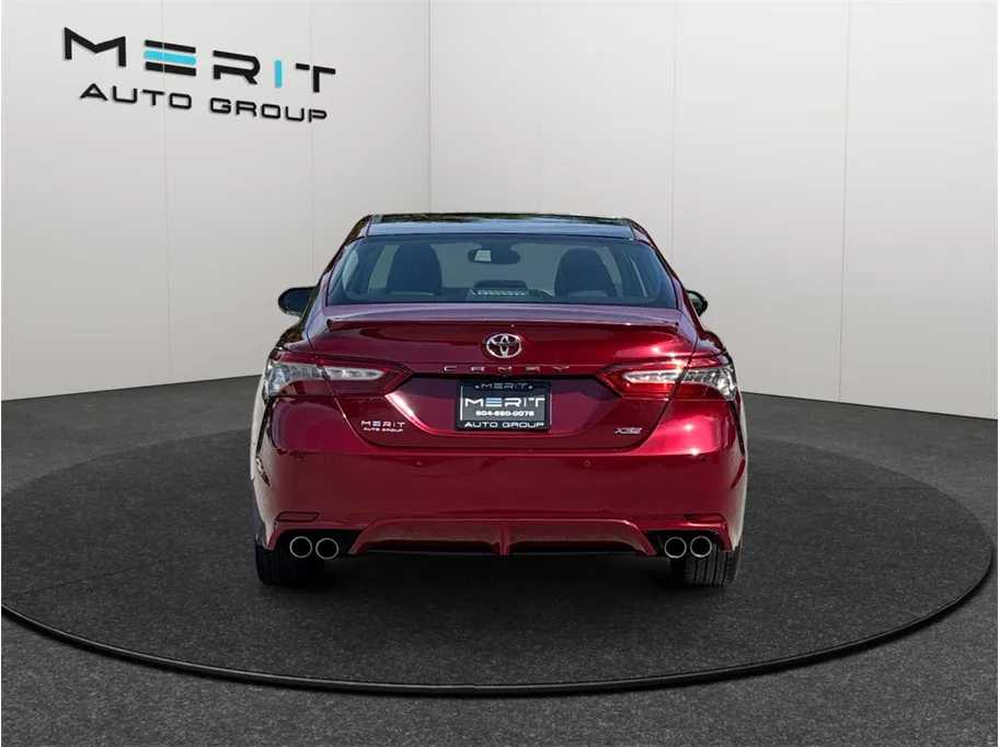 Toyota Camry photo 8