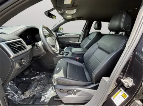 Photos of 2023 Volkswagen Atlas Cross Sport SE 4MOTION Sport Utility 4D for sale in Jacksonville, FL at Merit Auto Group Atlantic