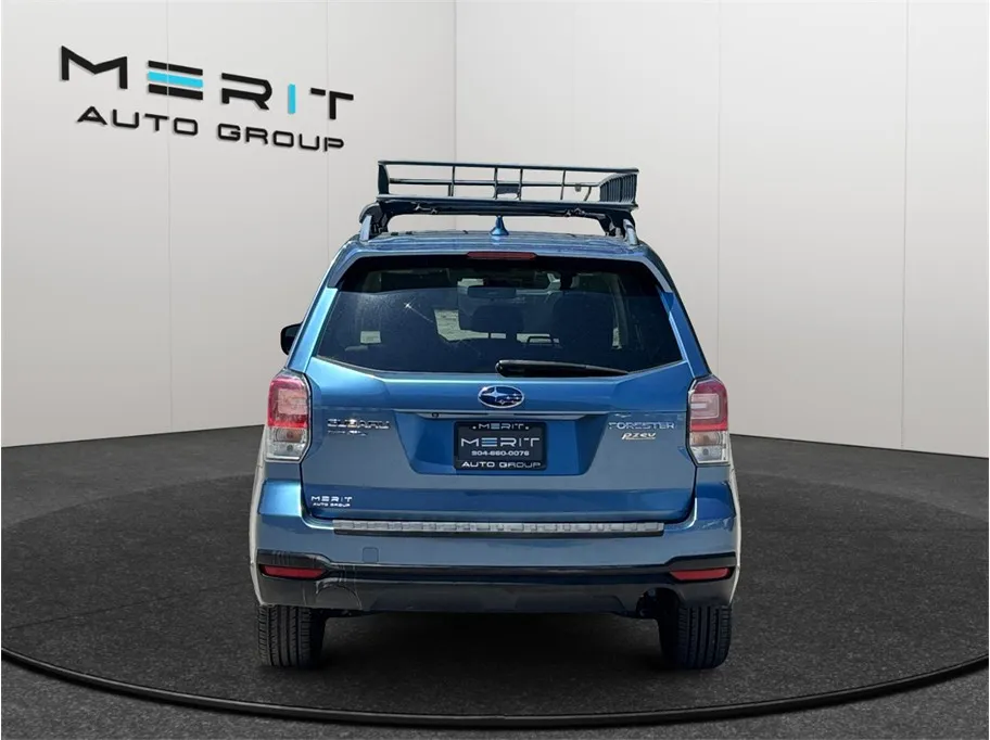 Subaru Forester photo 8