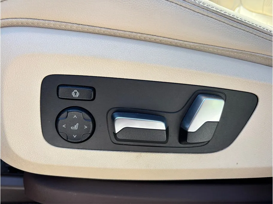 BMW X7 photo 21