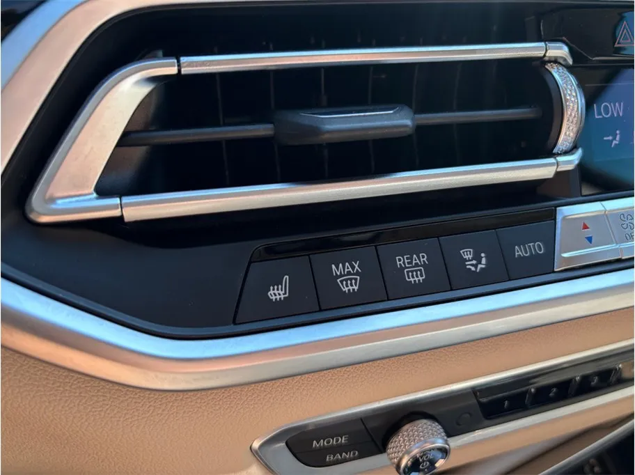 BMW X7 photo 36