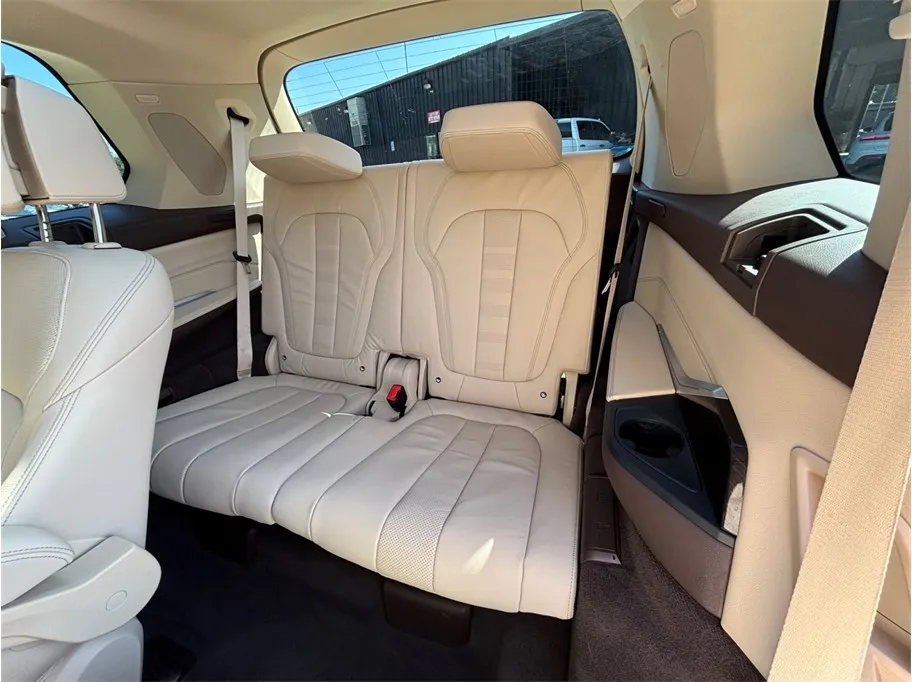 BMW X7 photo 47