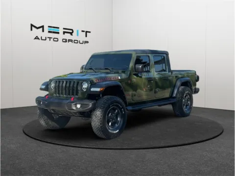More photos of 2022 Jeep Gladiator Rubicon Pickup 4D 5 ft at Merit Auto Group Atlantic, FL