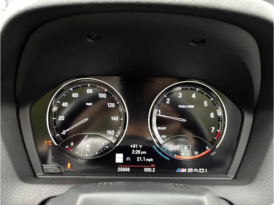 BMW 2 Series photo 24