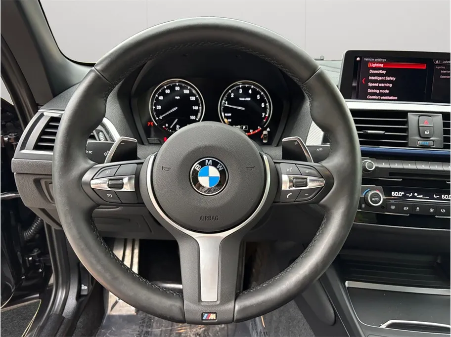 BMW 2 Series photo 25