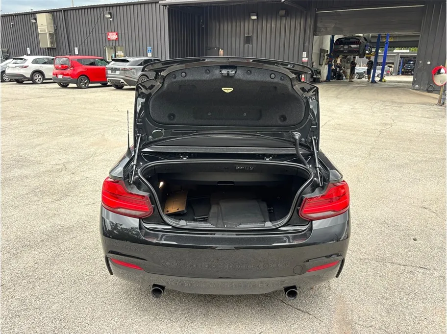 BMW 2 Series photo 44