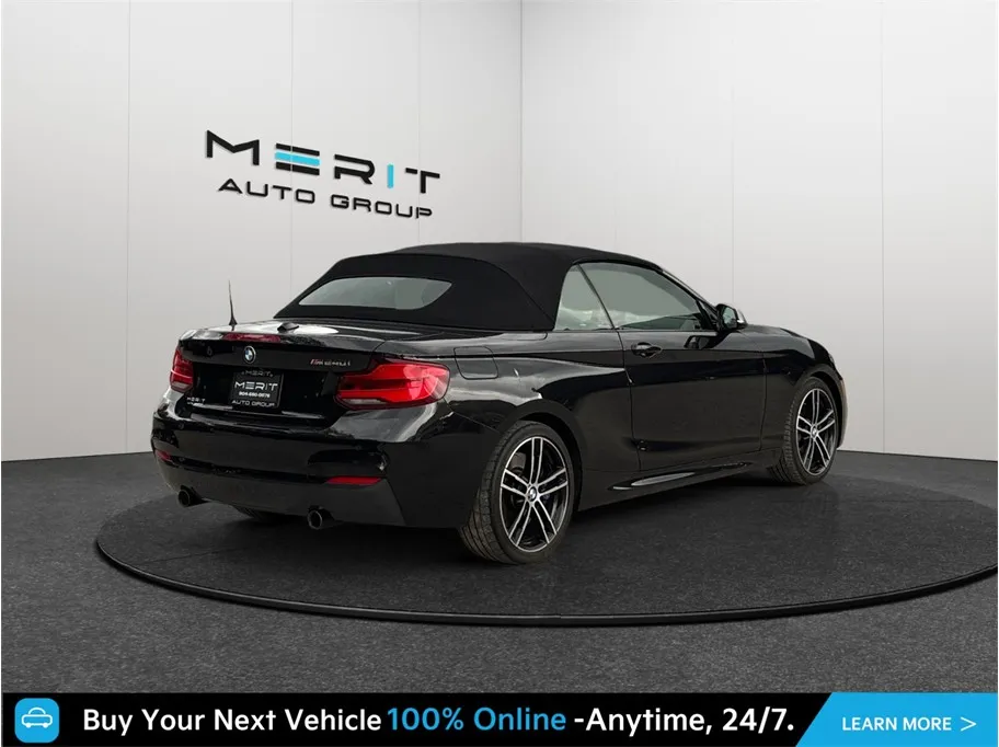 BMW 2 Series photo 9