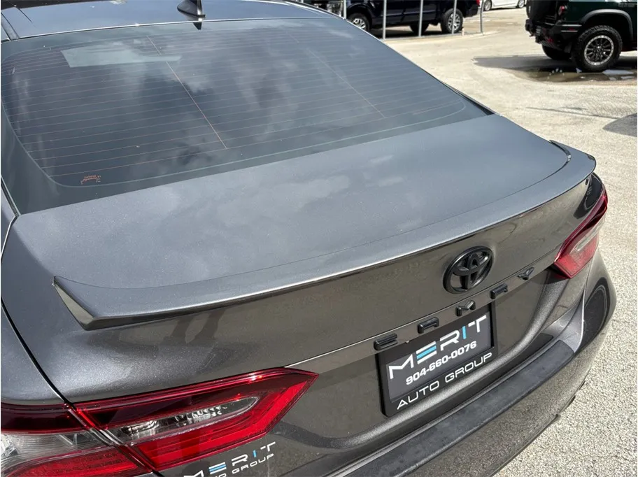 Toyota Camry photo 15