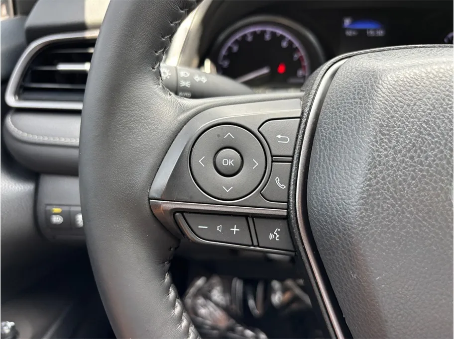 Toyota Camry photo 22