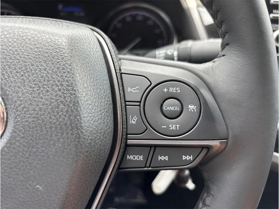 Toyota Camry photo 23
