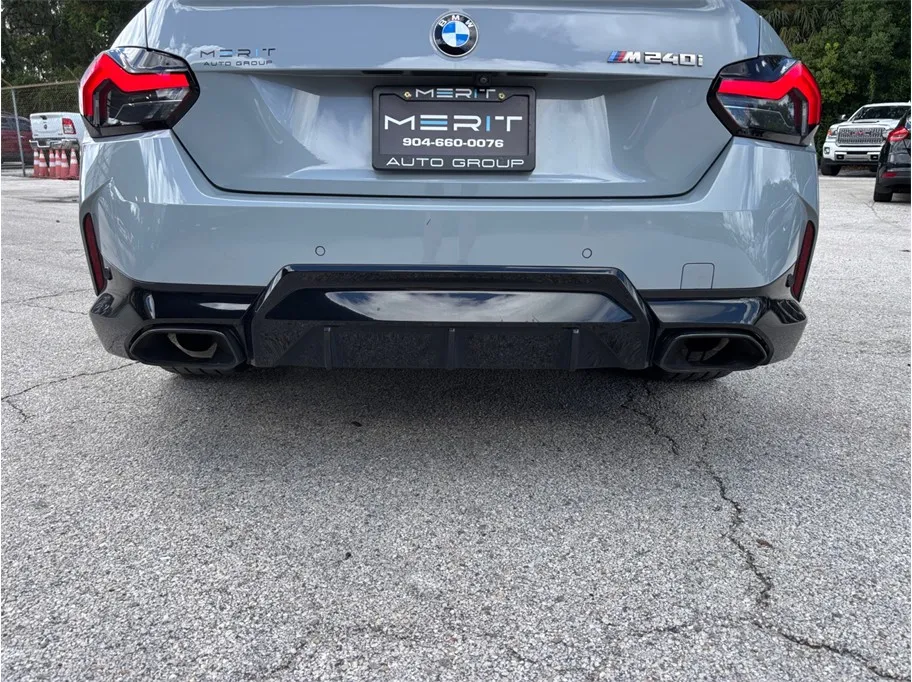 BMW 2 Series photo 17
