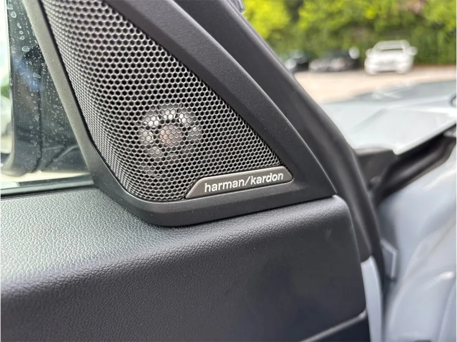 BMW 2 Series photo 26
