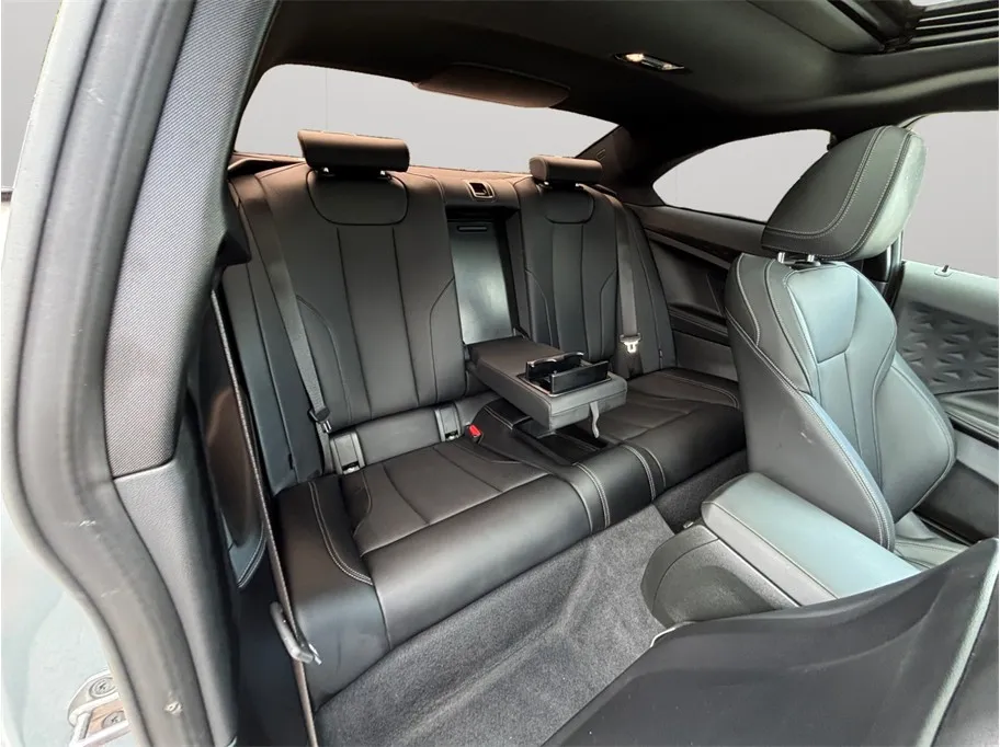 BMW 2 Series photo 44
