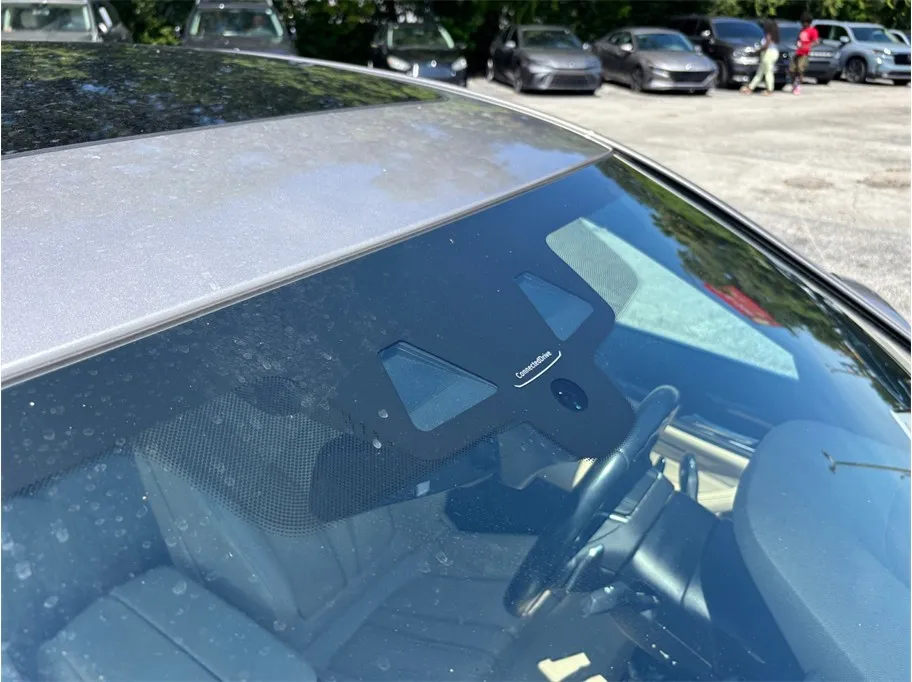 BMW 5 Series photo 12