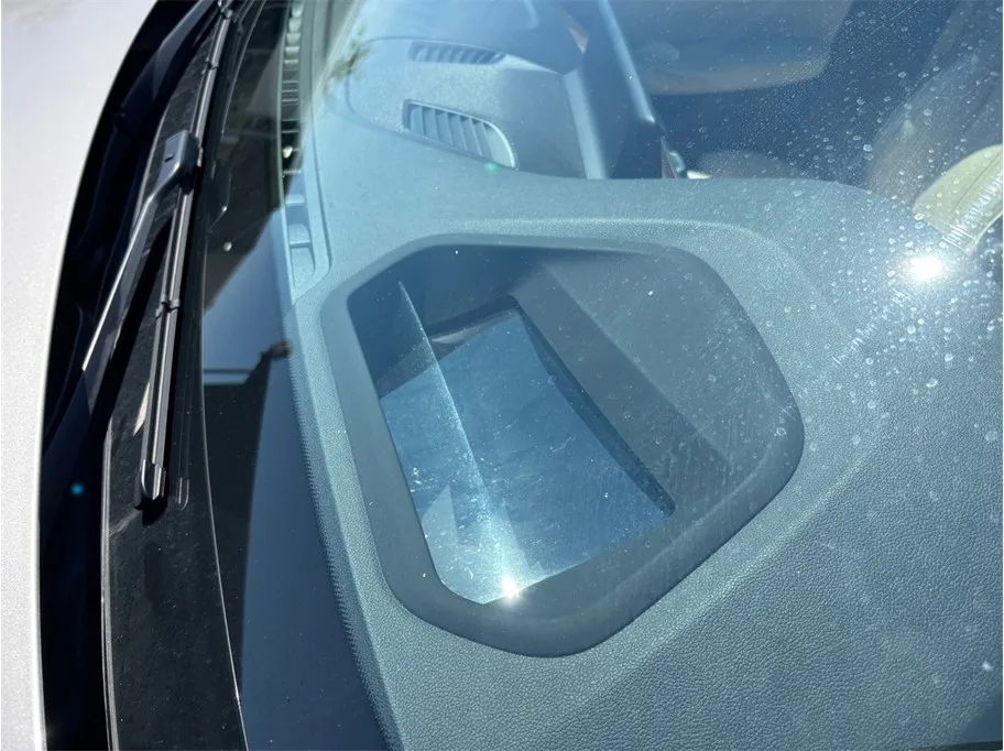 BMW 5 Series photo 14