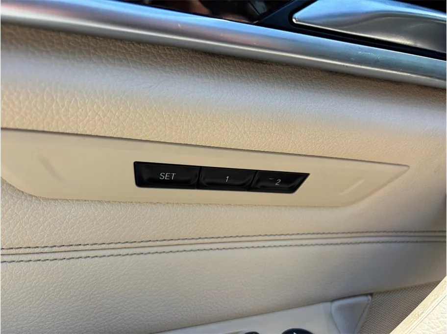 BMW 5 Series photo 23