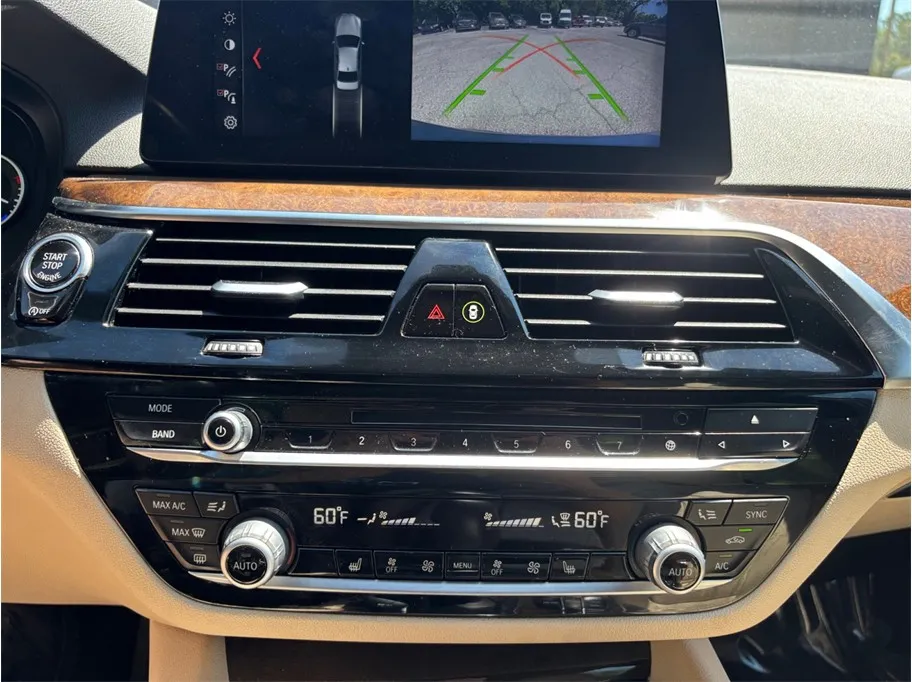 BMW 5 Series photo 32