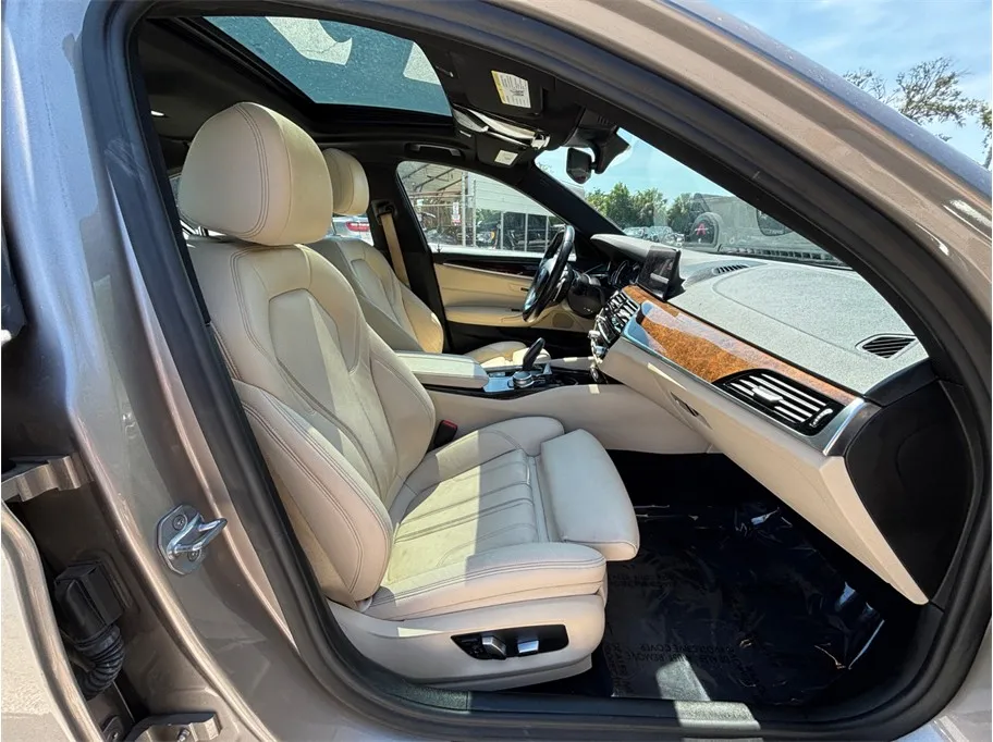 BMW 5 Series photo 43