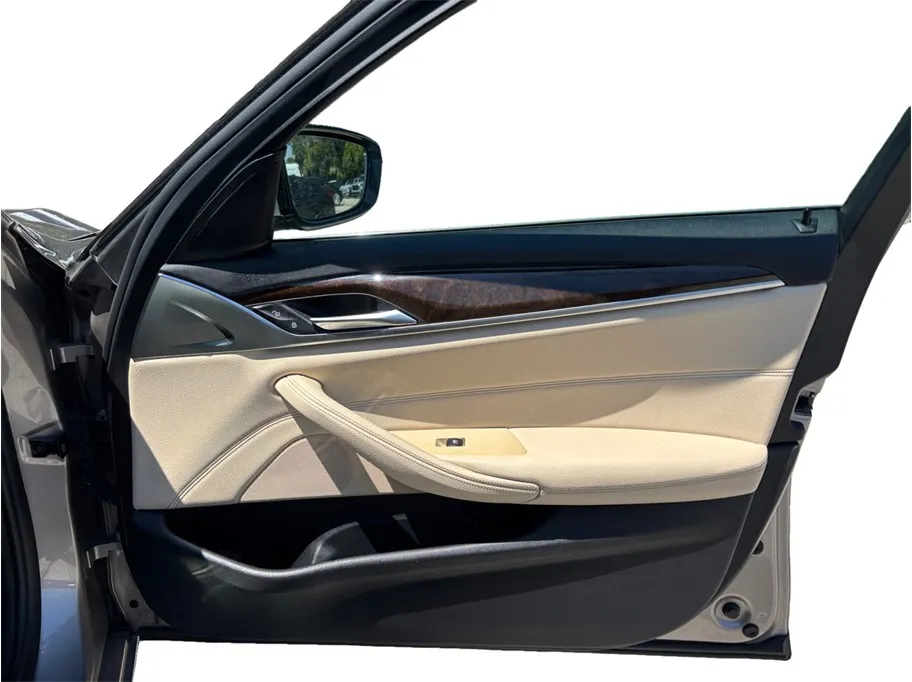 BMW 5 Series photo 45