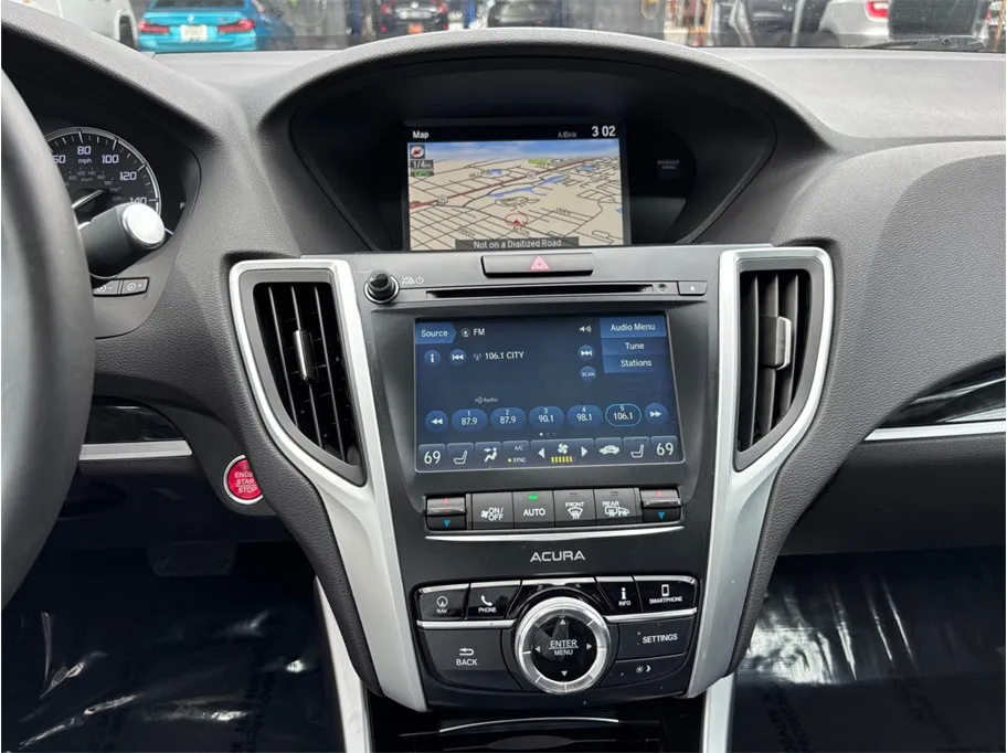 Acura TLX photo 11