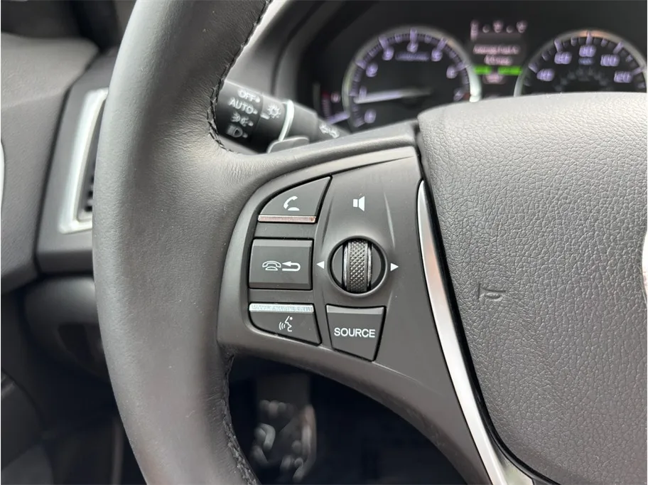 Acura TLX photo 24