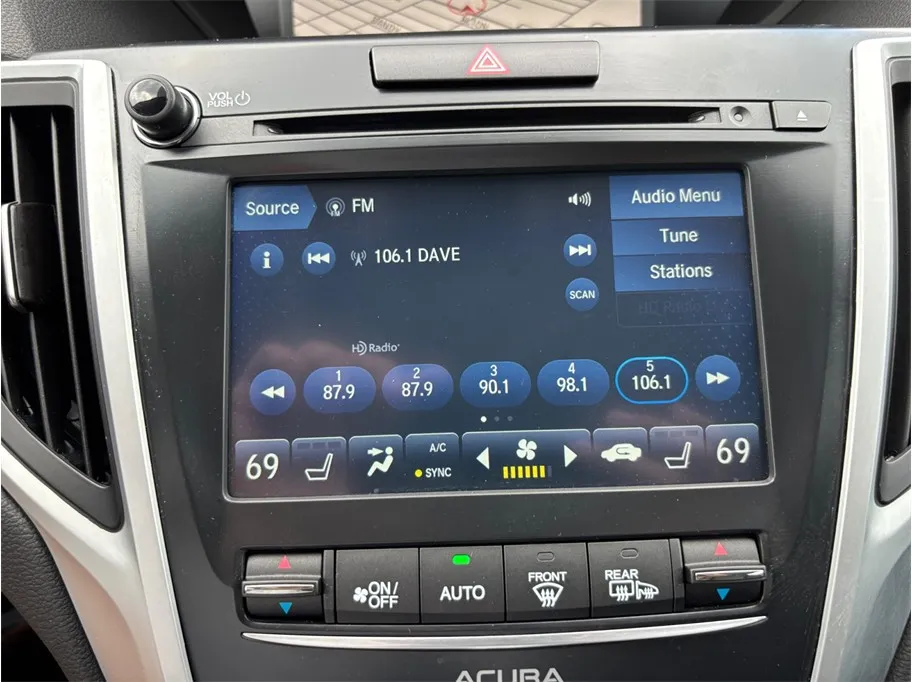 Acura TLX photo 30