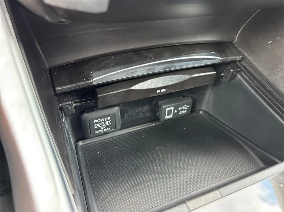 Acura TLX photo 34