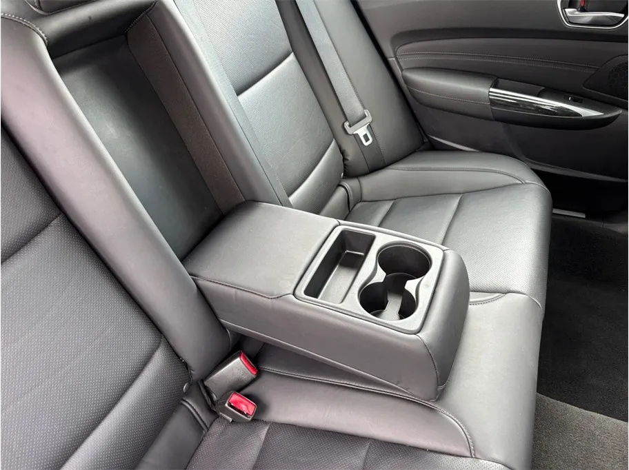 Acura TLX photo 39