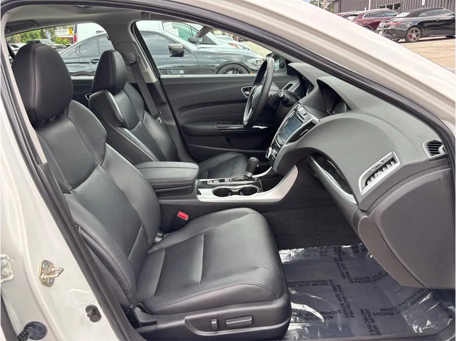 Acura TLX photo 41