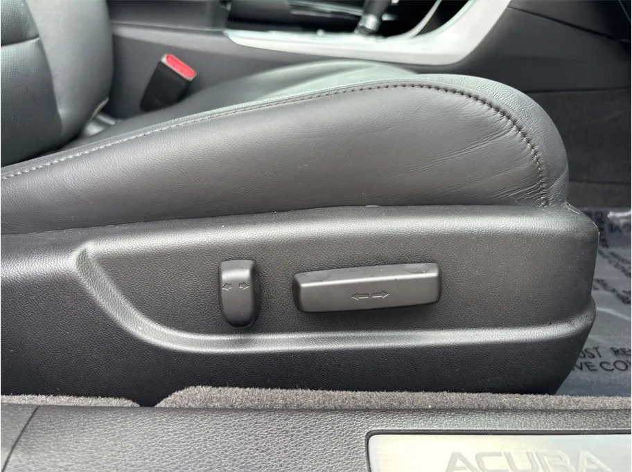 Acura TLX photo 42