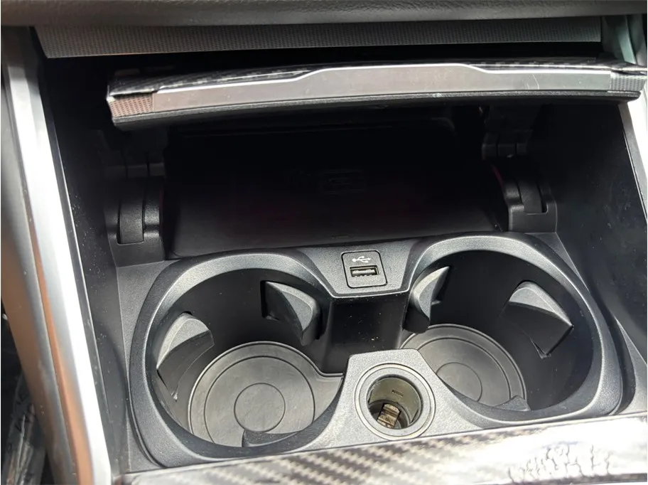 BMW 3 Series photo 34