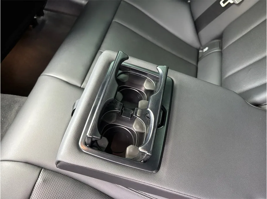 BMW 3 Series photo 40