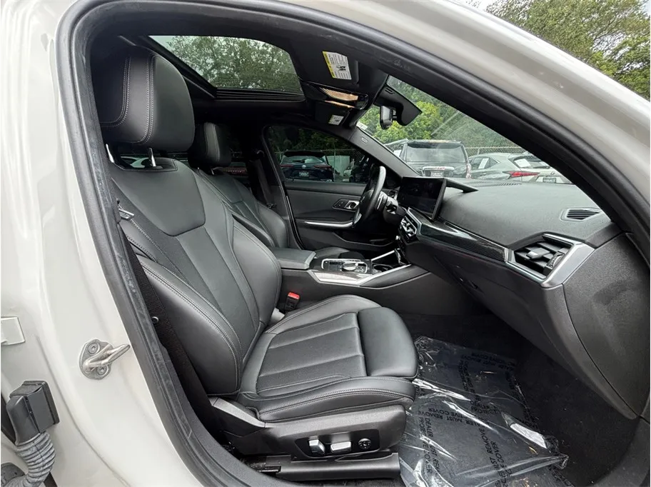 BMW 3 Series photo 42