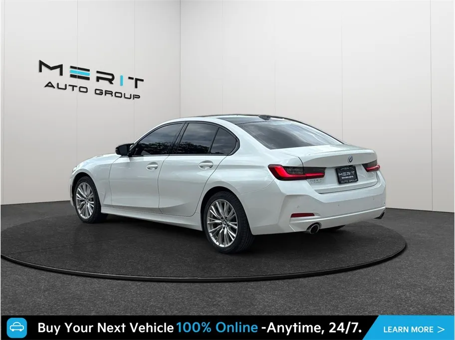 BMW 3 Series photo 7