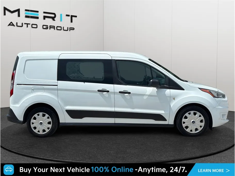 Ford Transit Connect photo 10